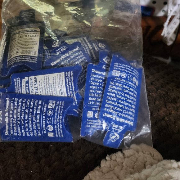 dr. bronners 18-in-1 hemp peppermint PURE CASTILE SOAP - Picture 3 of 3